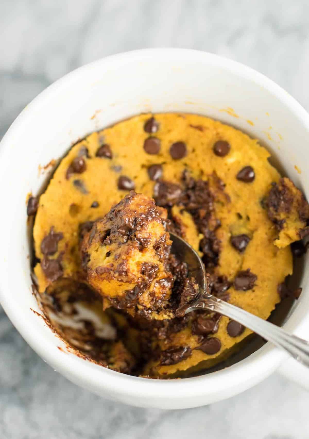 Healthy Pumpkin Chocolate Chip Mug Cake