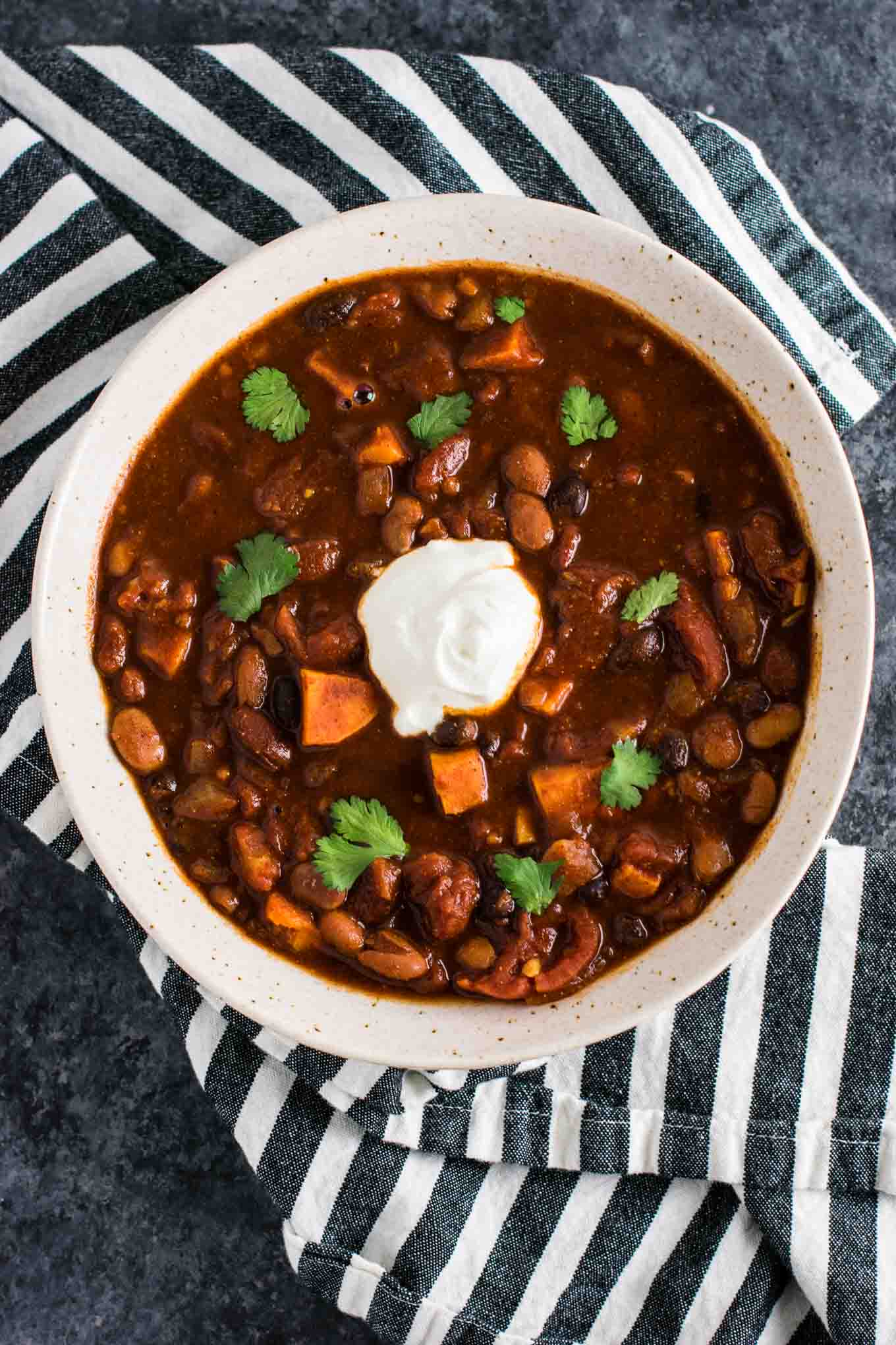 Slow Cooker Vegetarian Sweet Potato Chili