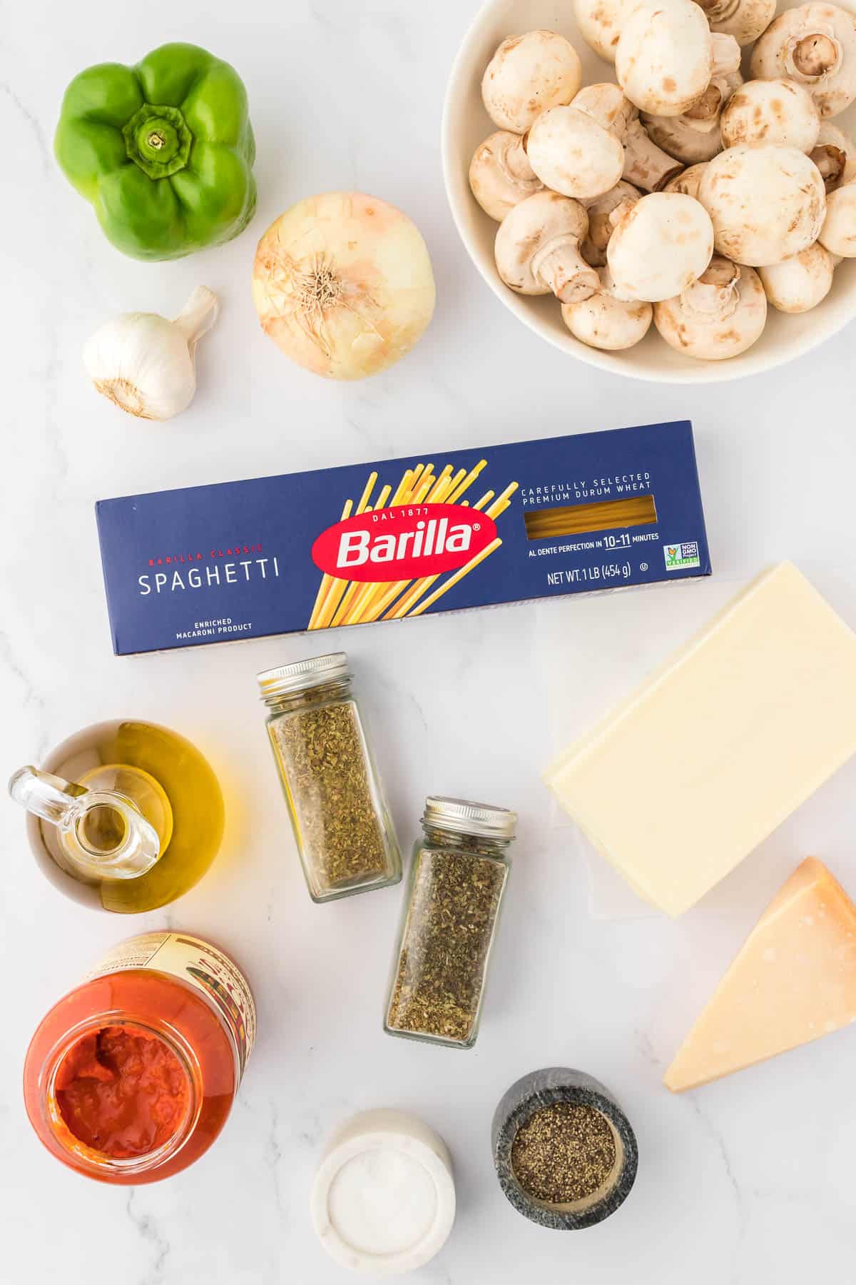 ingredients to make veggie spaghetti bake