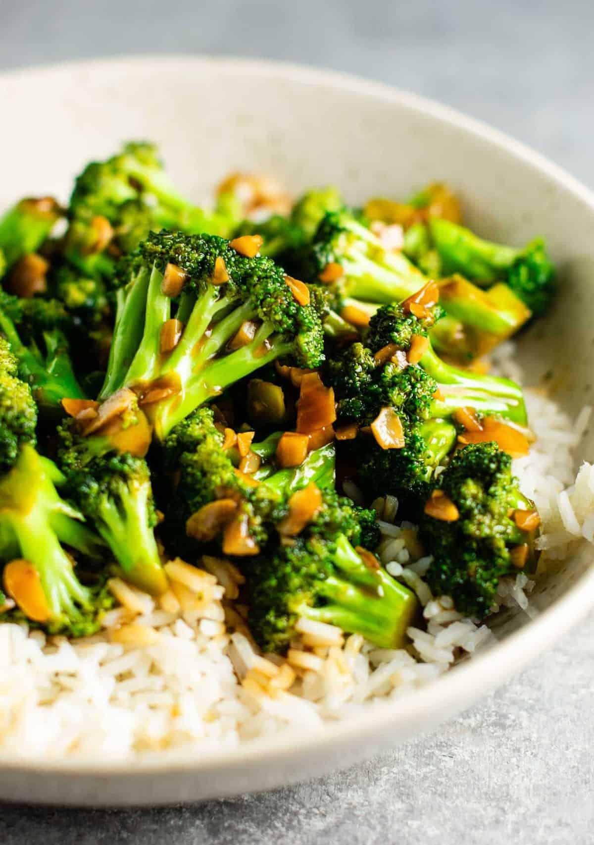 Broccoli with Garlic Sauce