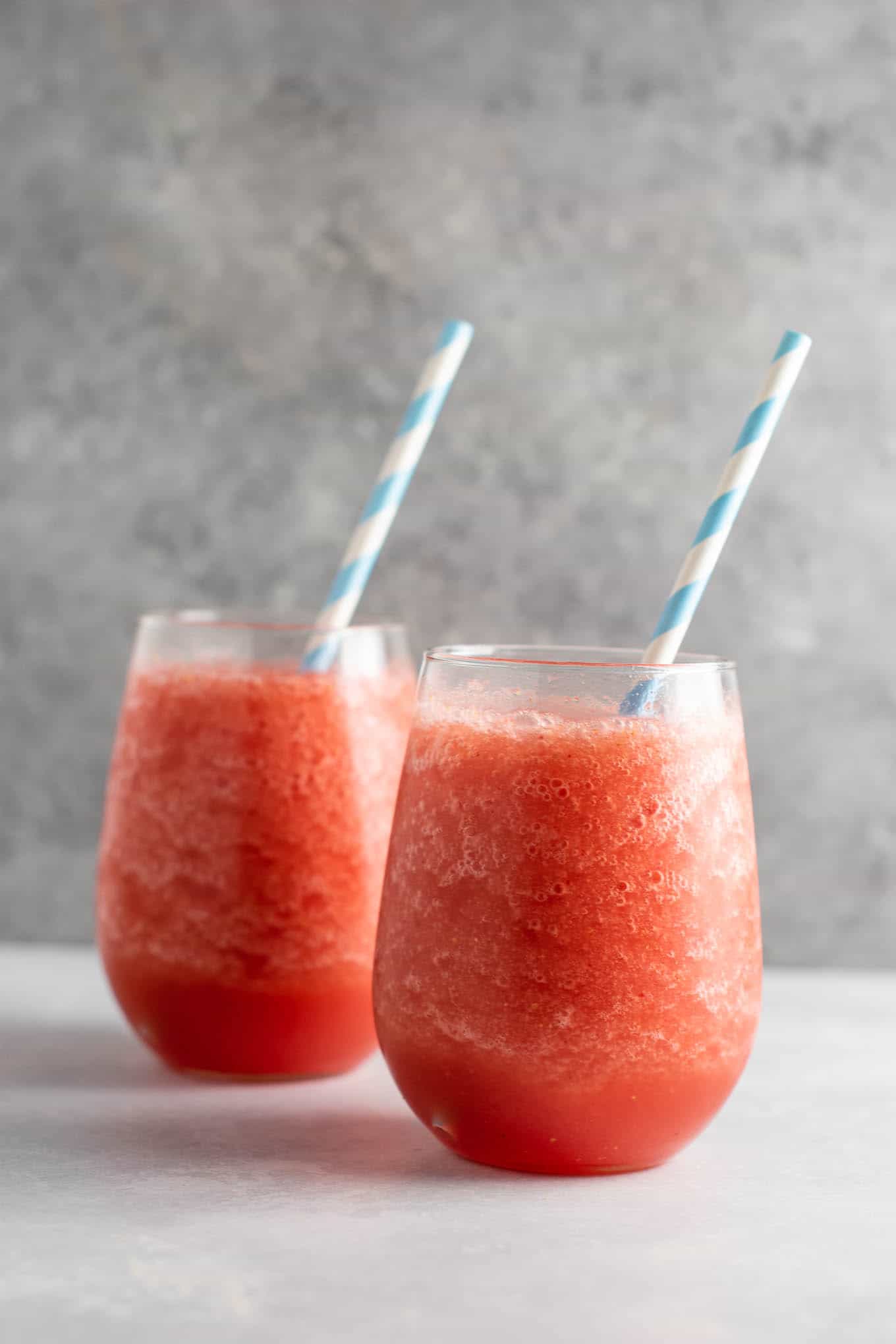 Watermelon white wine slushies – these are perfect for summer! #whitewineslushie #whitewineslushies #slushierecipe #watermelon #drink #summer #alcohol