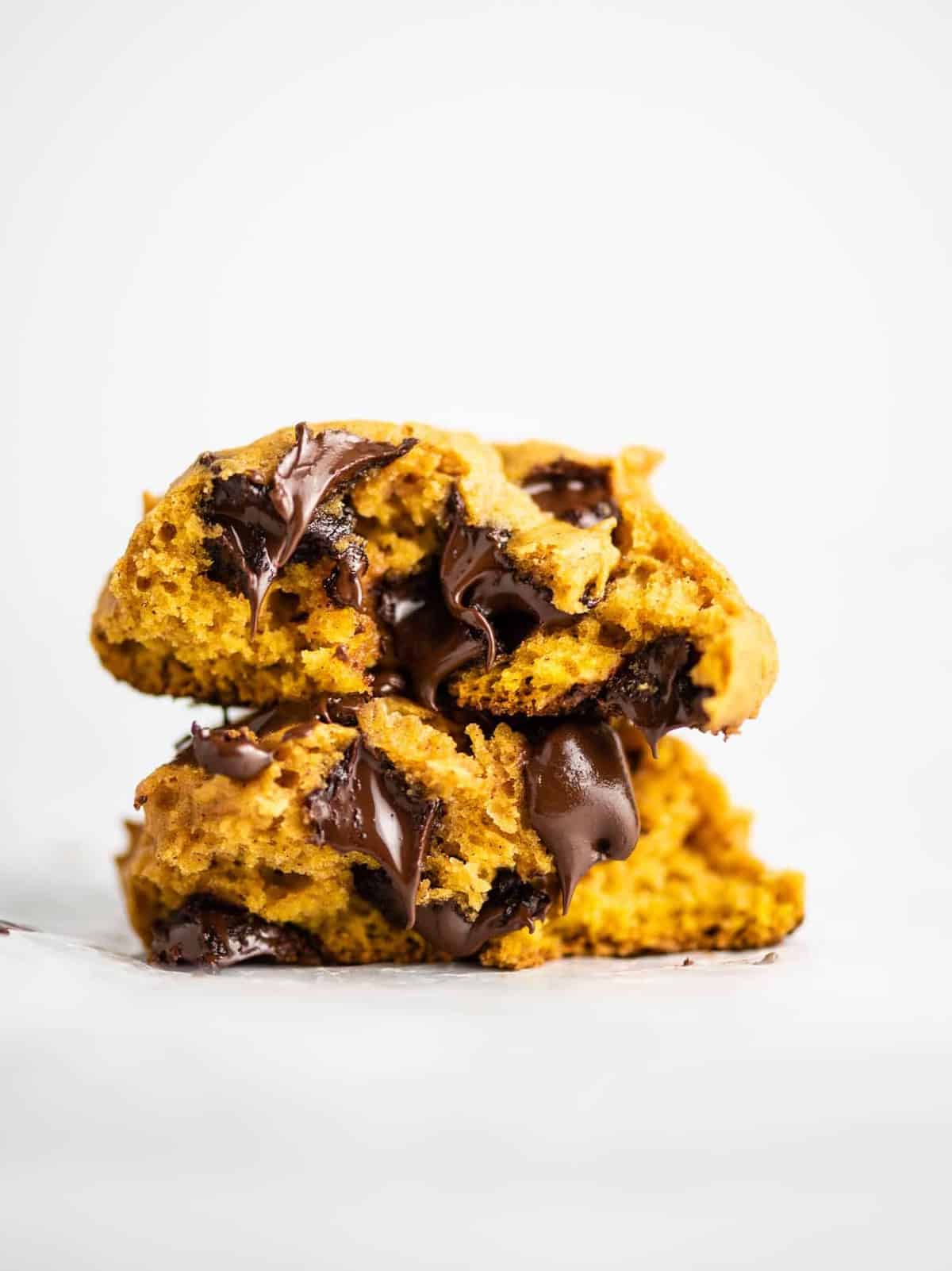 pumpkin chocolate chip cookies