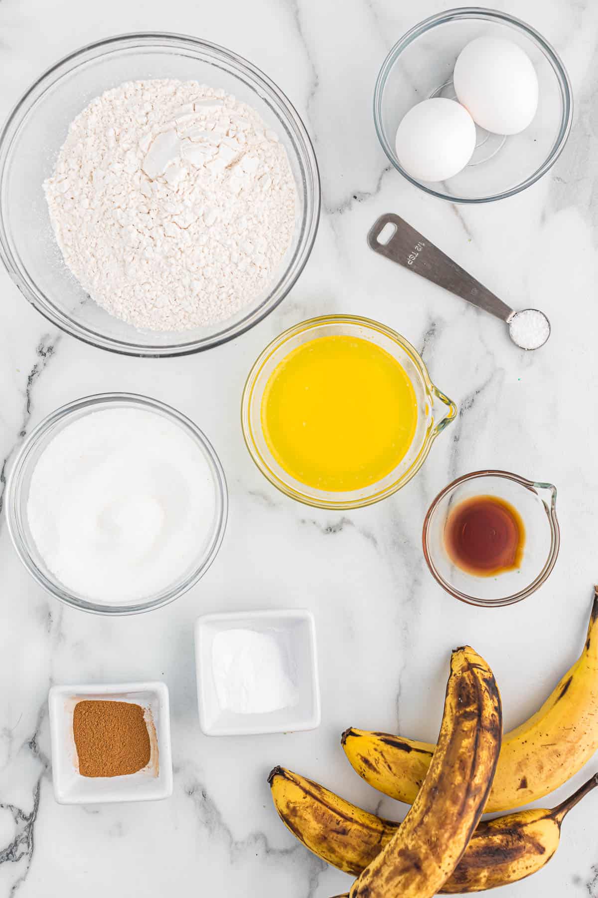 ingredients needed to make easy banana bread muffins
