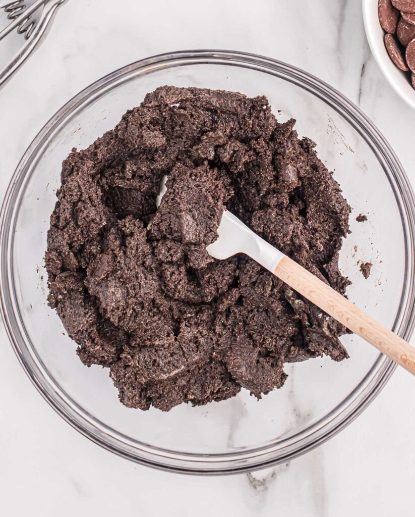 oreos mixed with cream cheese