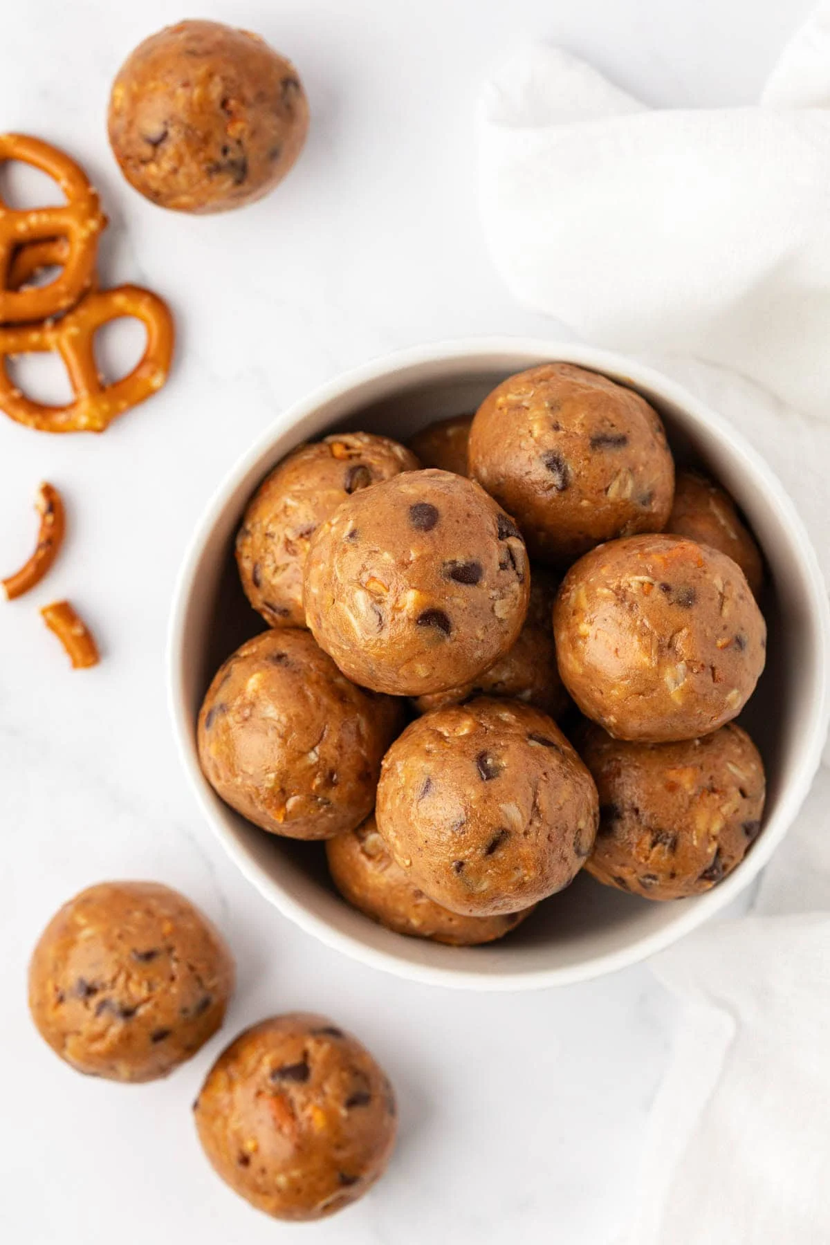 peanut butter pretzel energy bites