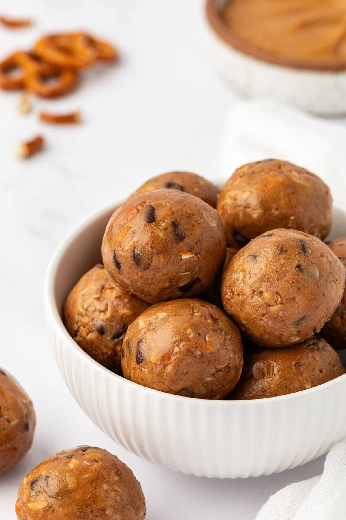 Peanut Butter Pretzel Energy Bites