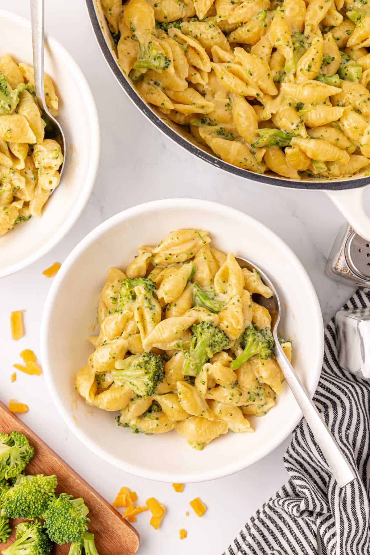 broccoli mac and cheese in a bowl