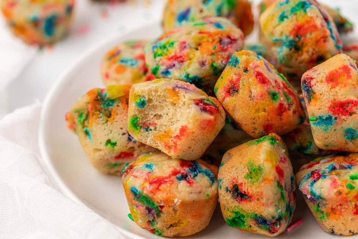 birthday cake mini muffins