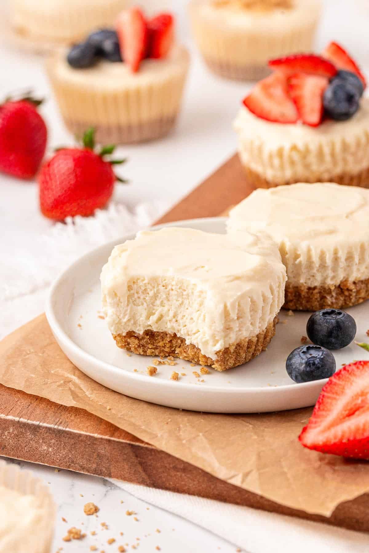 No Bake Mini Cheesecakes