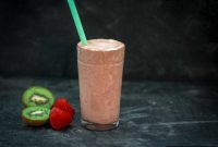 DIY Kiwi Quencher Tropical Smoothie