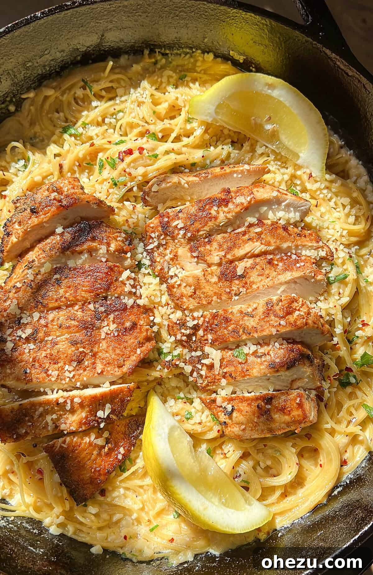 Bright and fresh one-pot garlic parmesan summer pasta with chicken