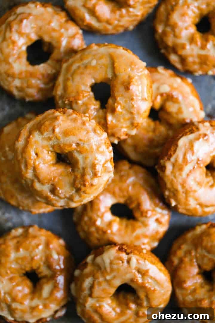 Baked pumpkin maple doughnuts
