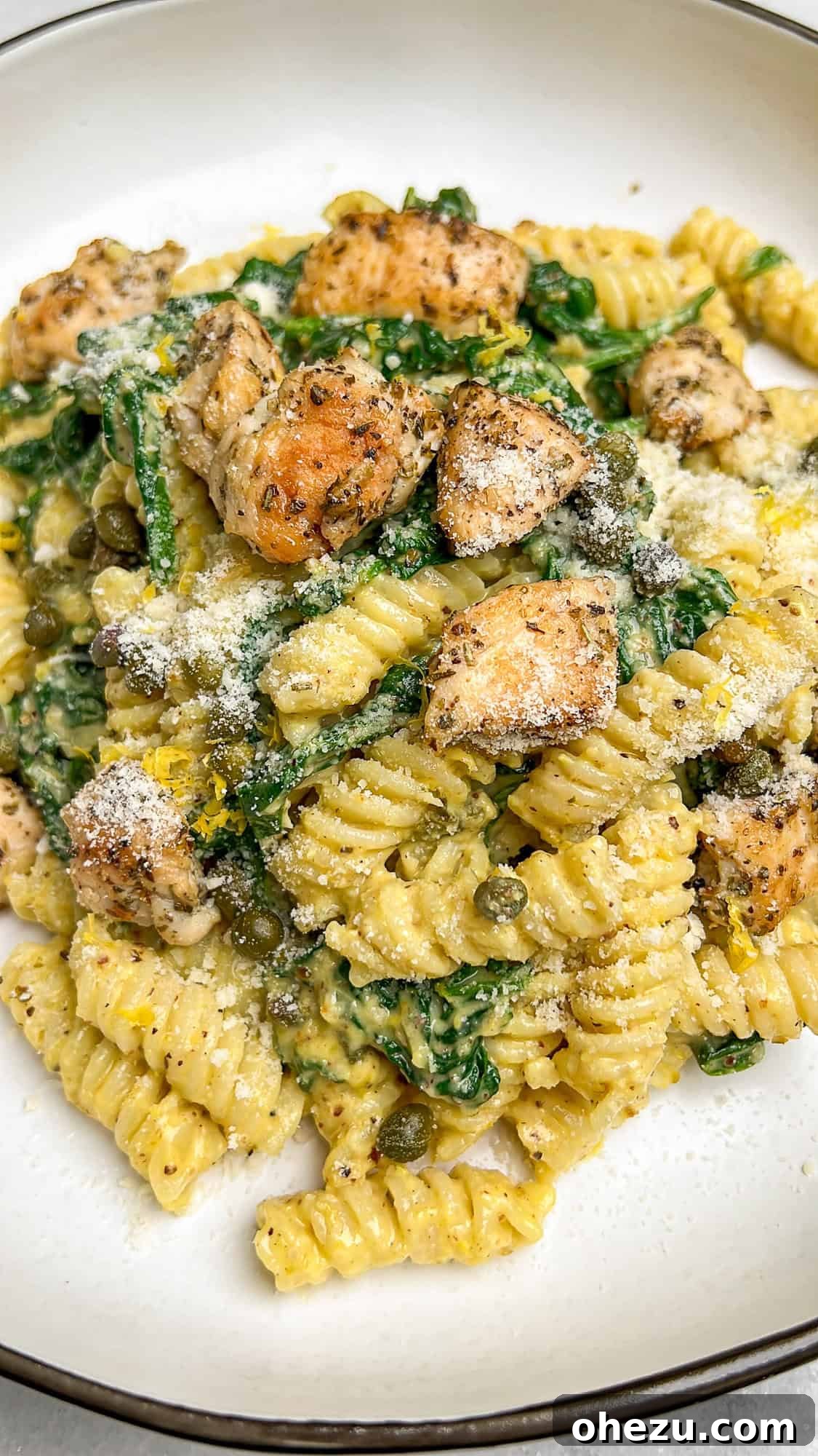 chicken pesto pasta on a plate