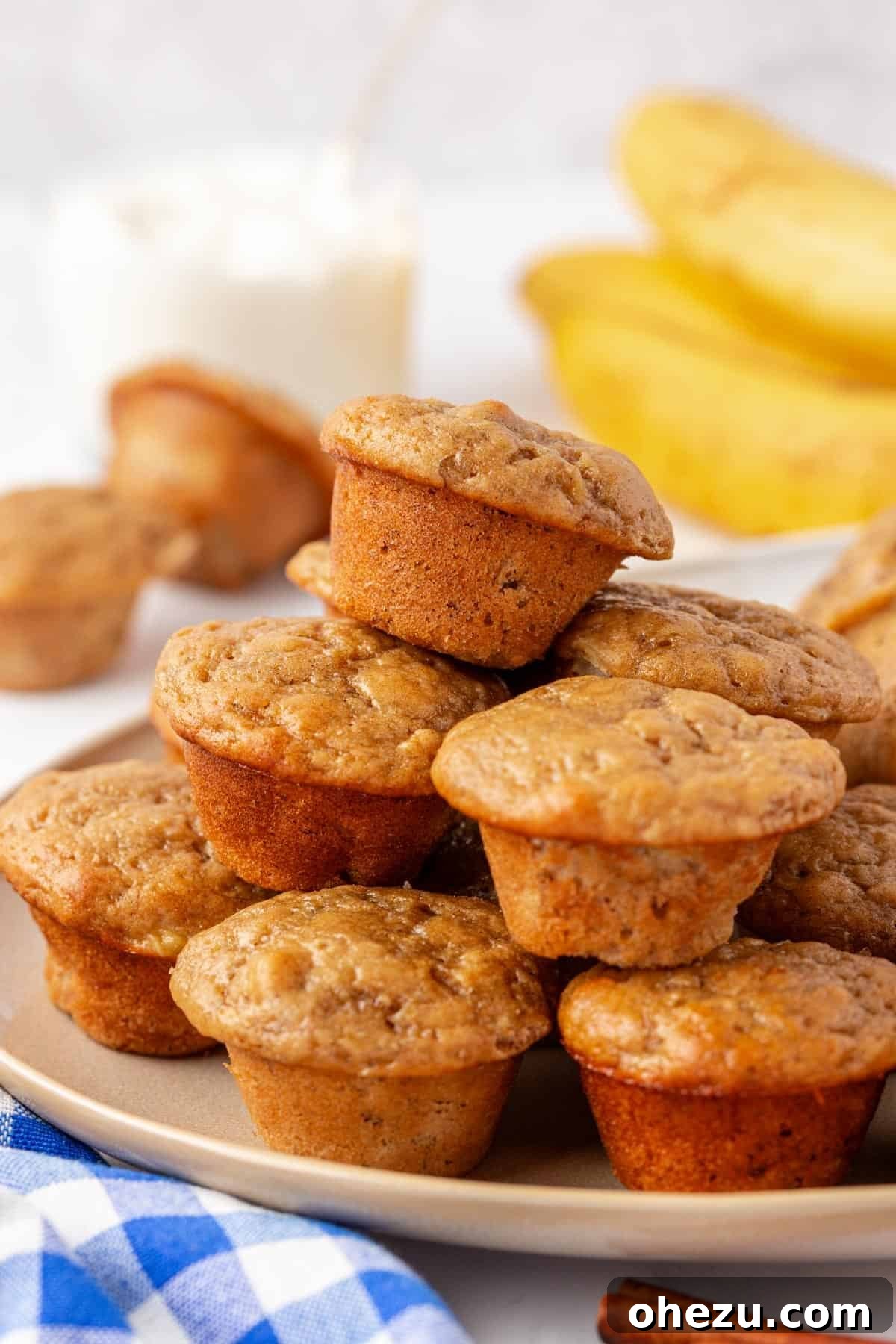 greek yogurt banana mini muffins