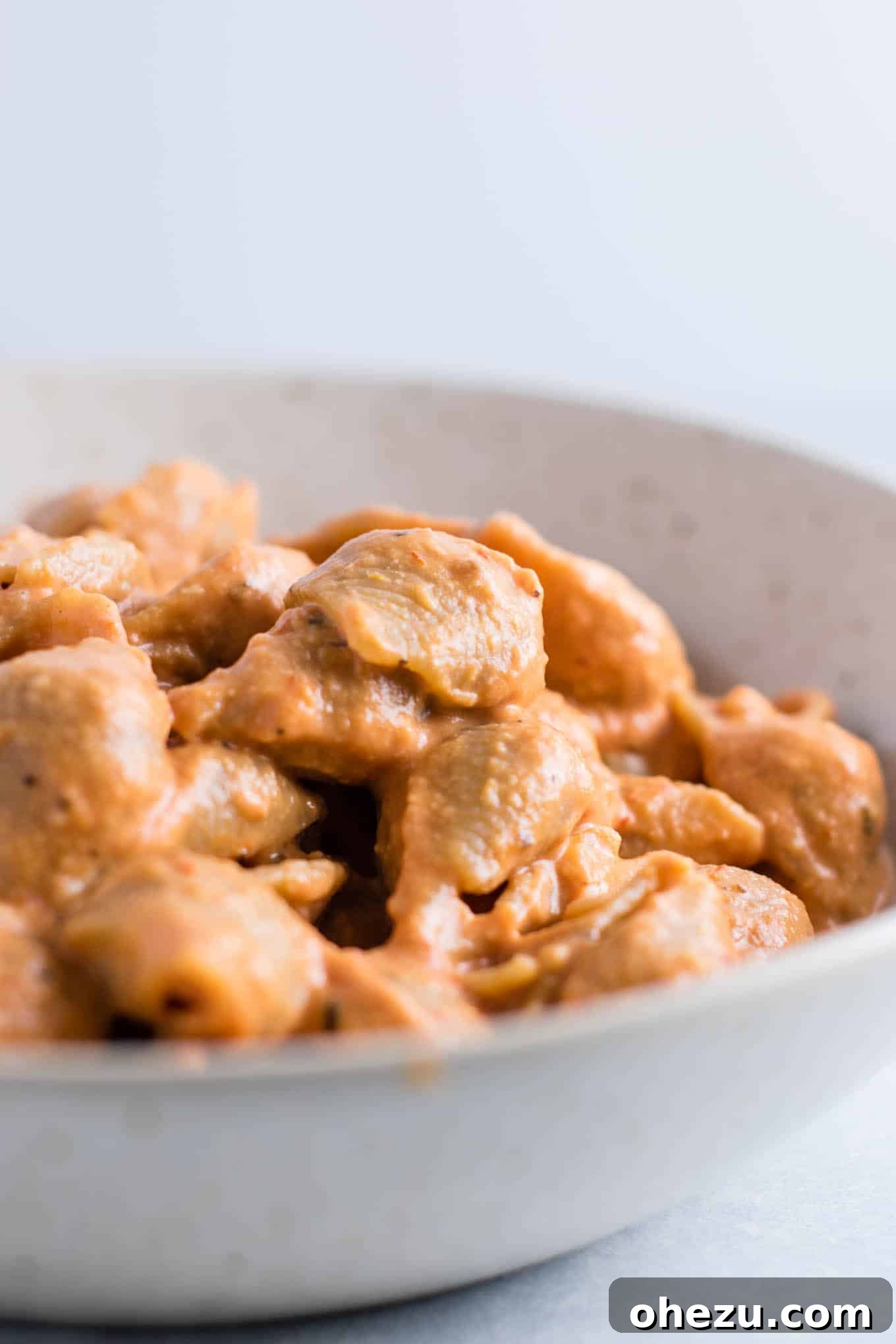 Delicious vegan creamy tomato shells pasta, a perfect plant-based comfort food featuring a rich cashew and almond milk sauce.