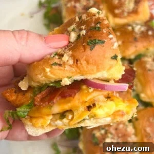 Irresistible Garlic Parmesan Chicken Sliders on Sweet Hawaiian Buns 7 Chicken Sliders on Hawaiian Rolls