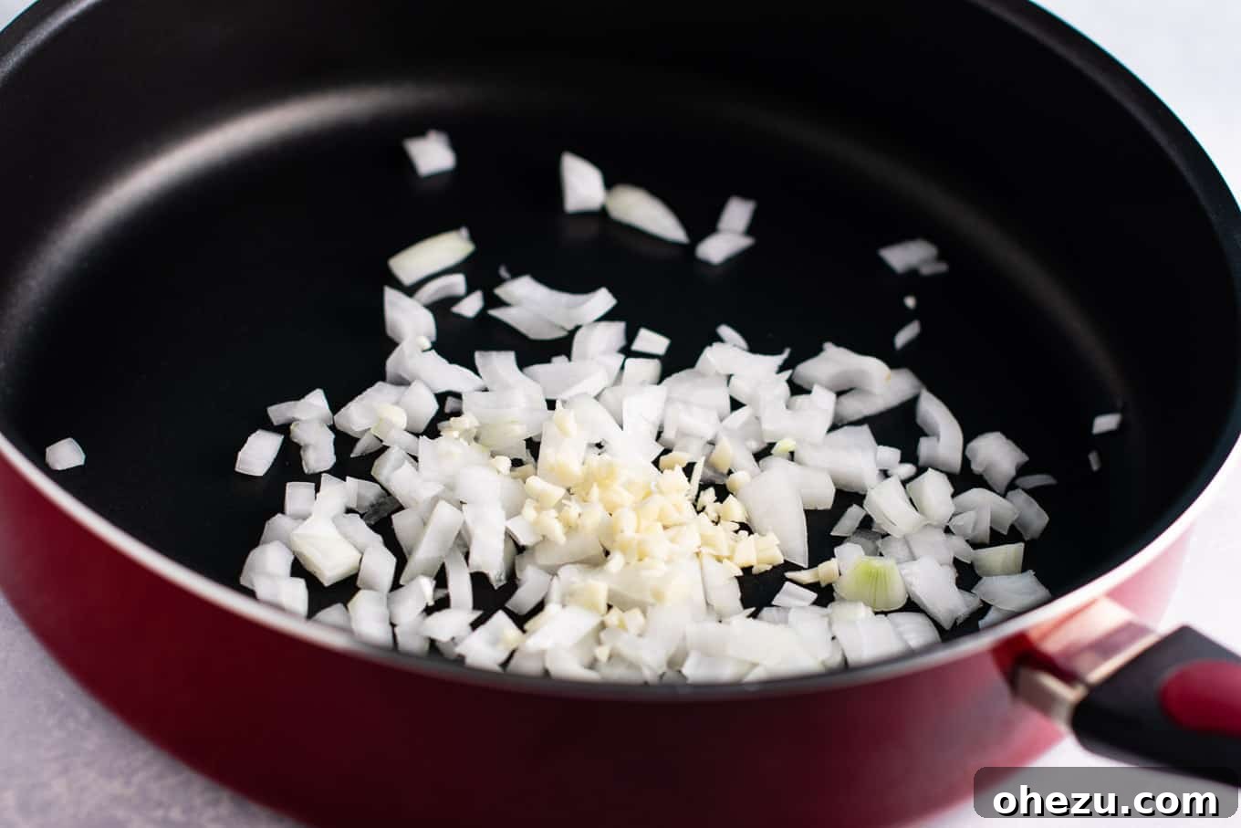 Sautéing garlic and onion for vegan tofu scramble. Essential base for a delicious #vegan #breakfast.