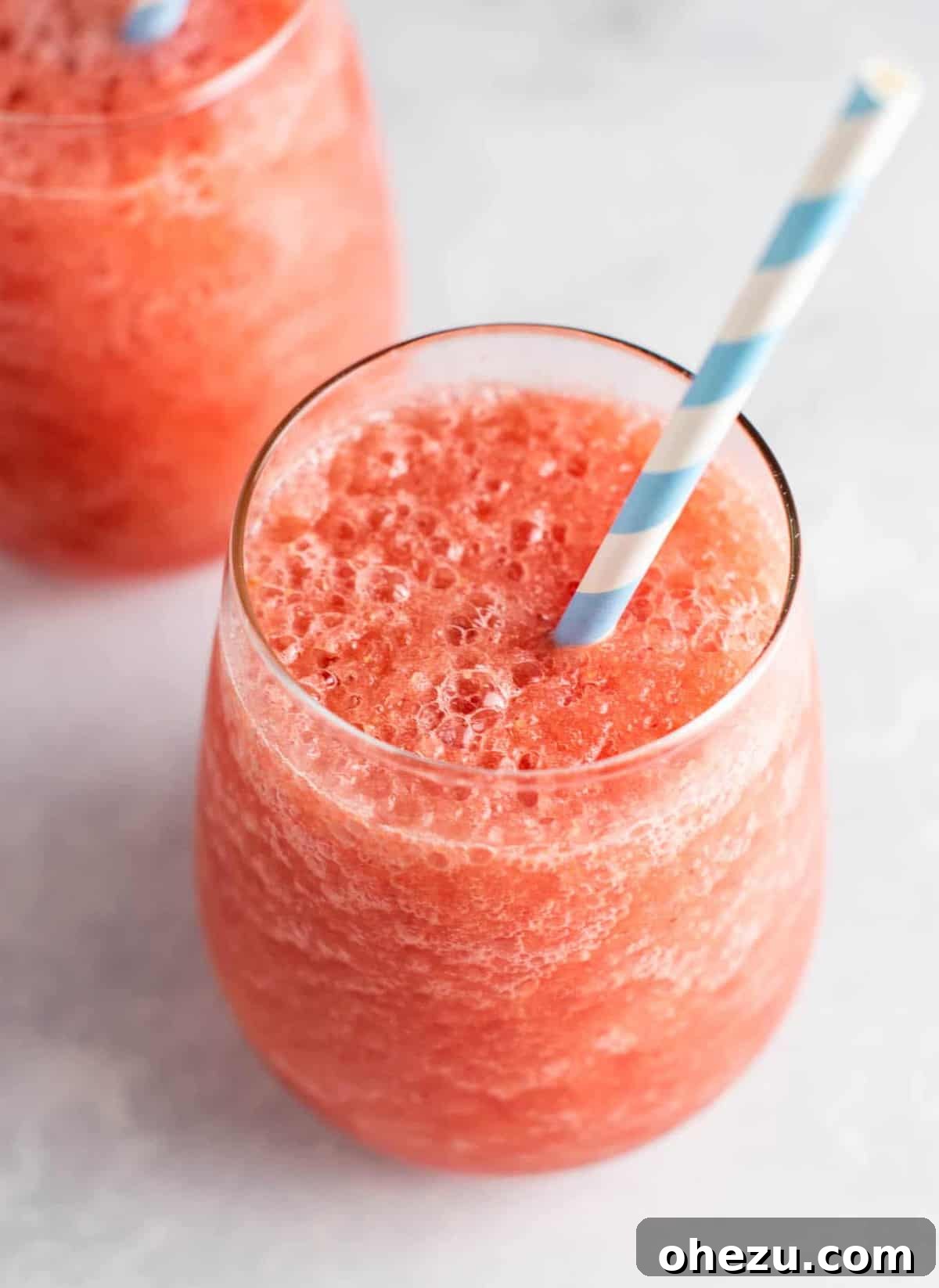 Watermelon white wine slushies – these are perfect for summer! #whitewineslushie #whitewineslushies #slushierecipe #watermelon #drink #summer #alcohol 