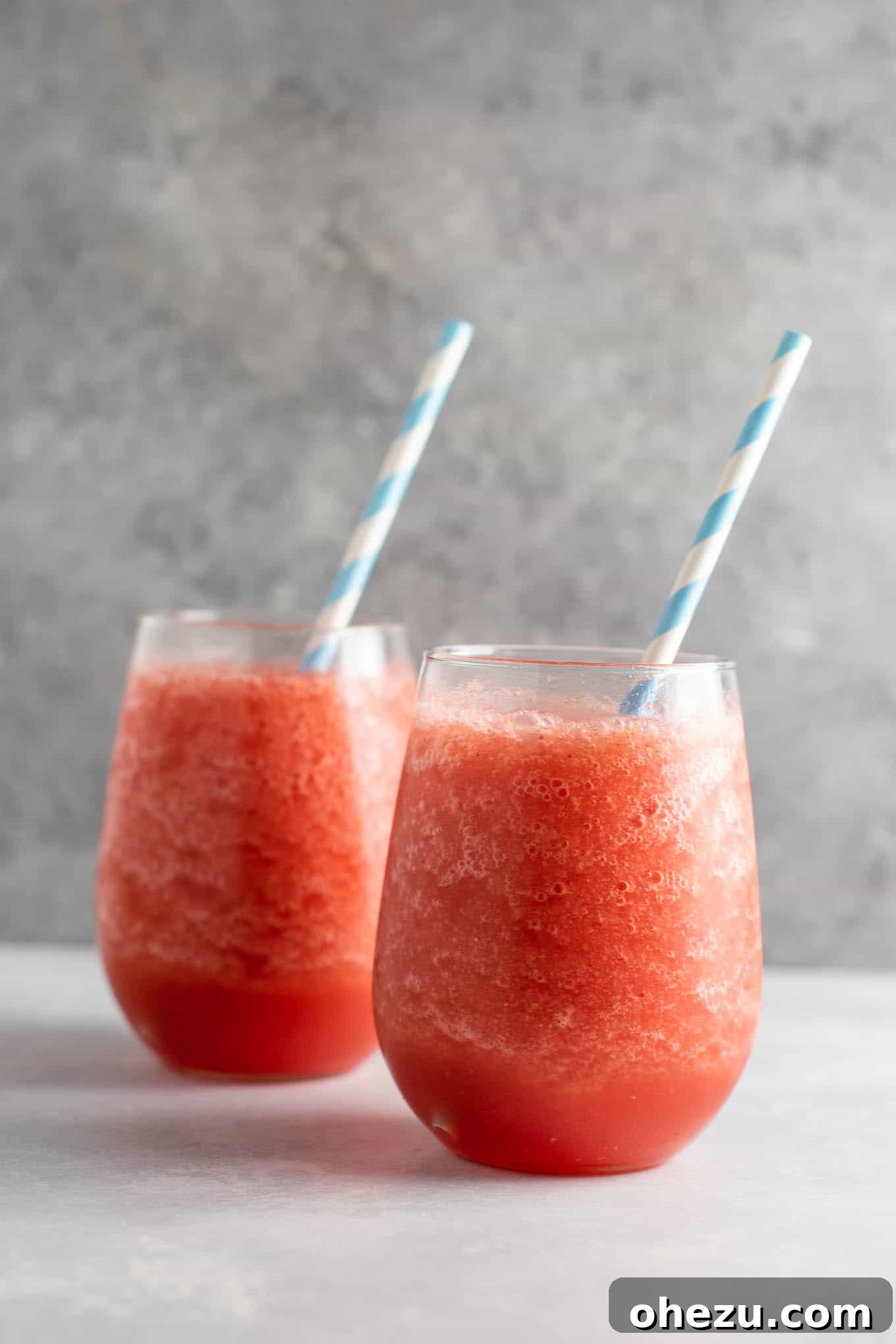 Watermelon white wine slushies – these are perfect for summer! #whitewineslushie #whitewineslushies #slushierecipe #watermelon #drink #summer #alcohol