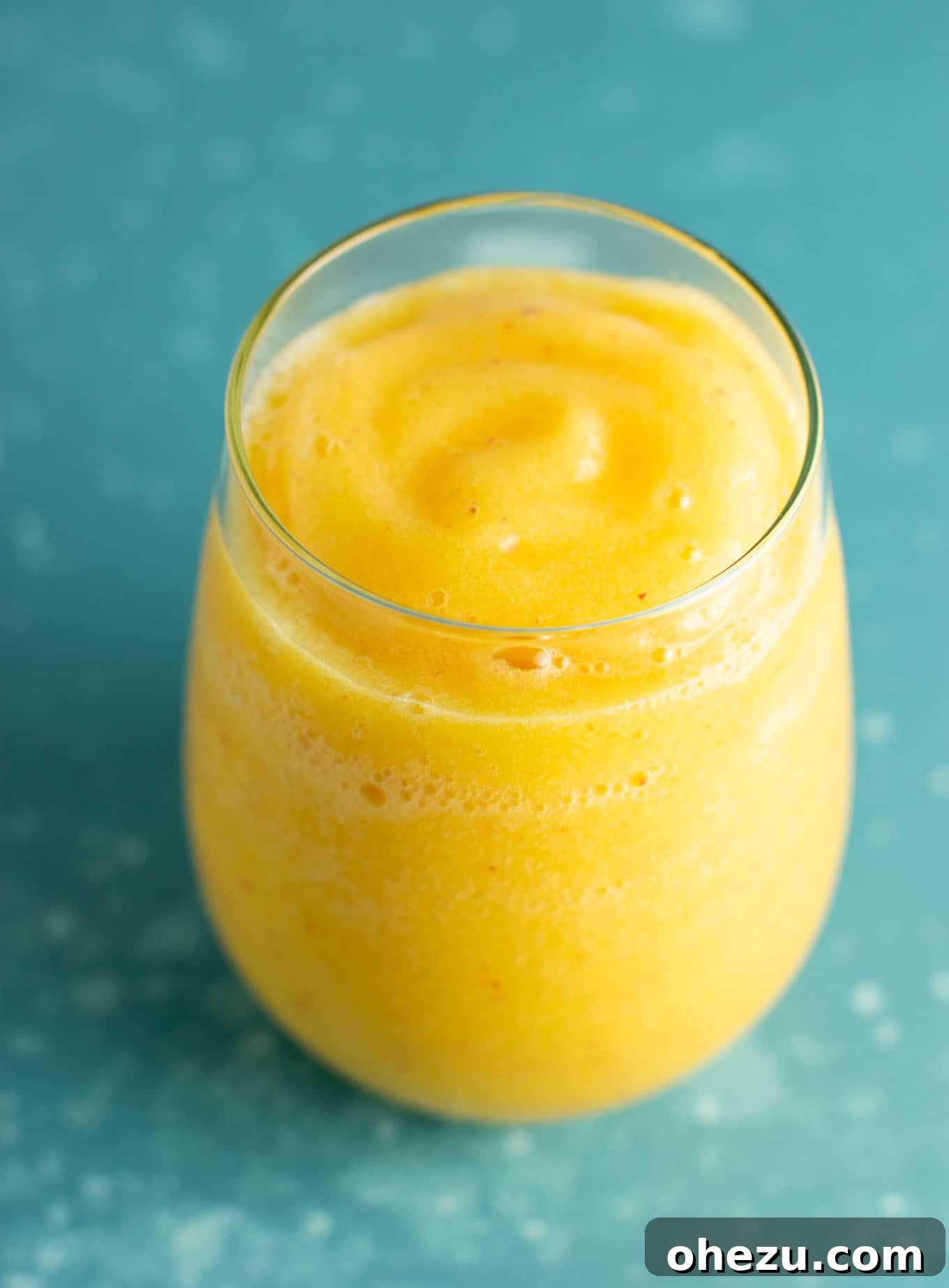 These peach moscato slushies are my favorite! #peach #moscato #slushies #drinks #healthy #summer