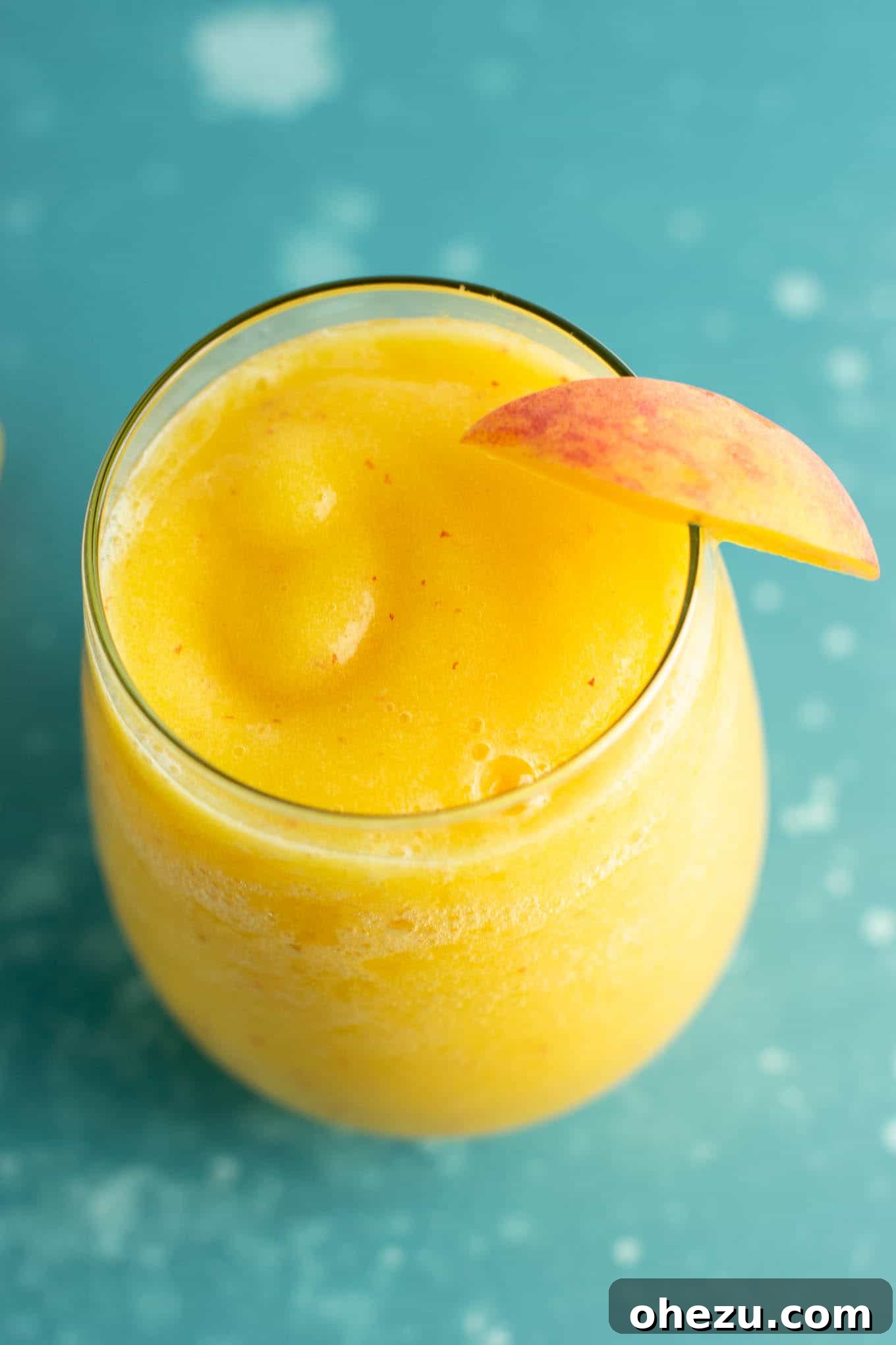 These peach moscato slushies are my favorite! #peach #moscato #slushies #drinks #healthy #summer